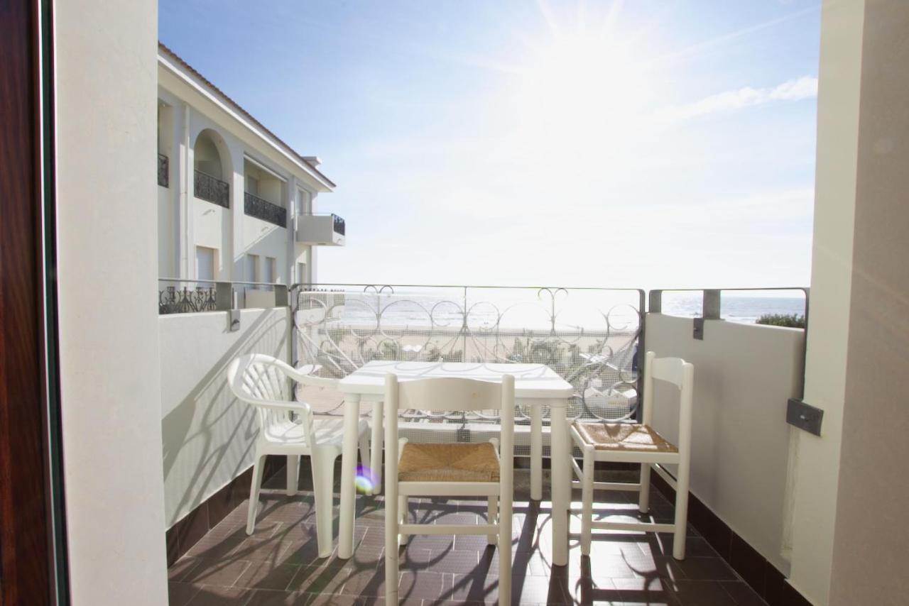 Appartamento Bagni Miramare N. 40 Lido di Jesolo Esterno foto